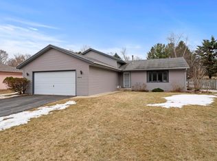 6344 Weathervane Ln, Machesney Park, IL 61115