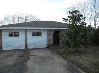 11830 Bay Cedar Dr, Houston, TX 77048