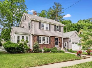 16 Ardsmoor Rd, Melrose, MA 02176