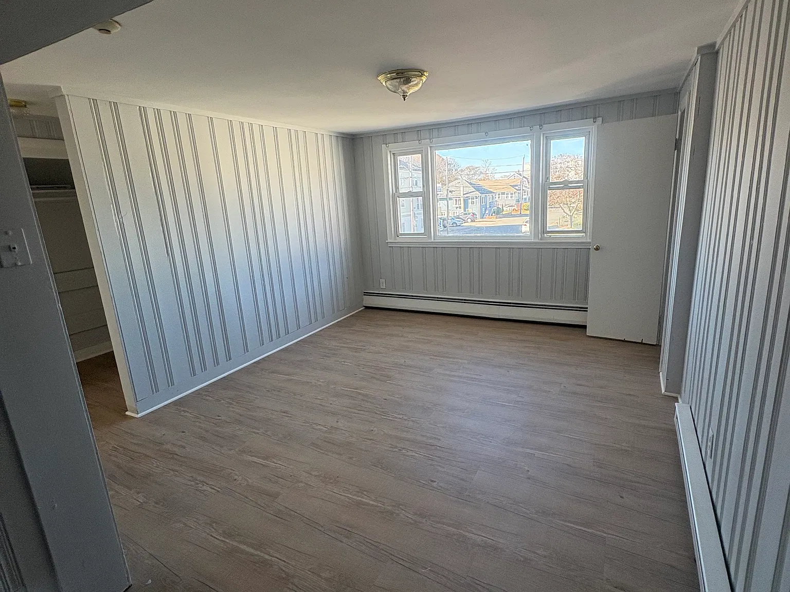1 bed, 470 sqft, $2,100 — Photo 3