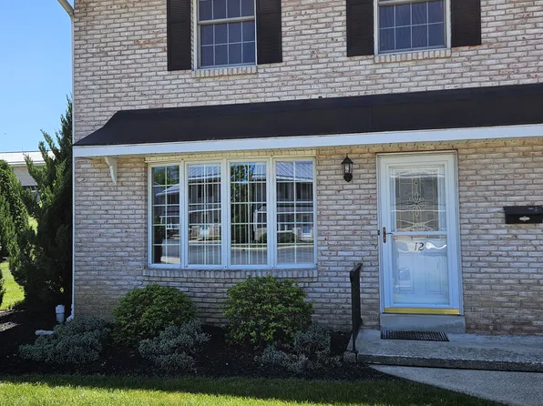 12 Bentley Pl, Carlisle, PA 17013