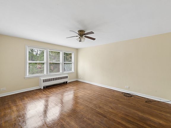 3rd image of 6547 N California Ave #2N
