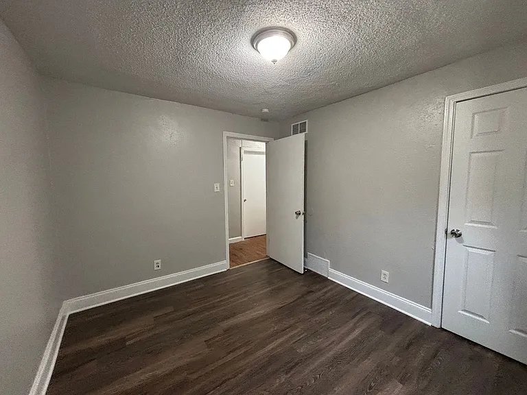 3159 Saint Charles Dr — Photo 4