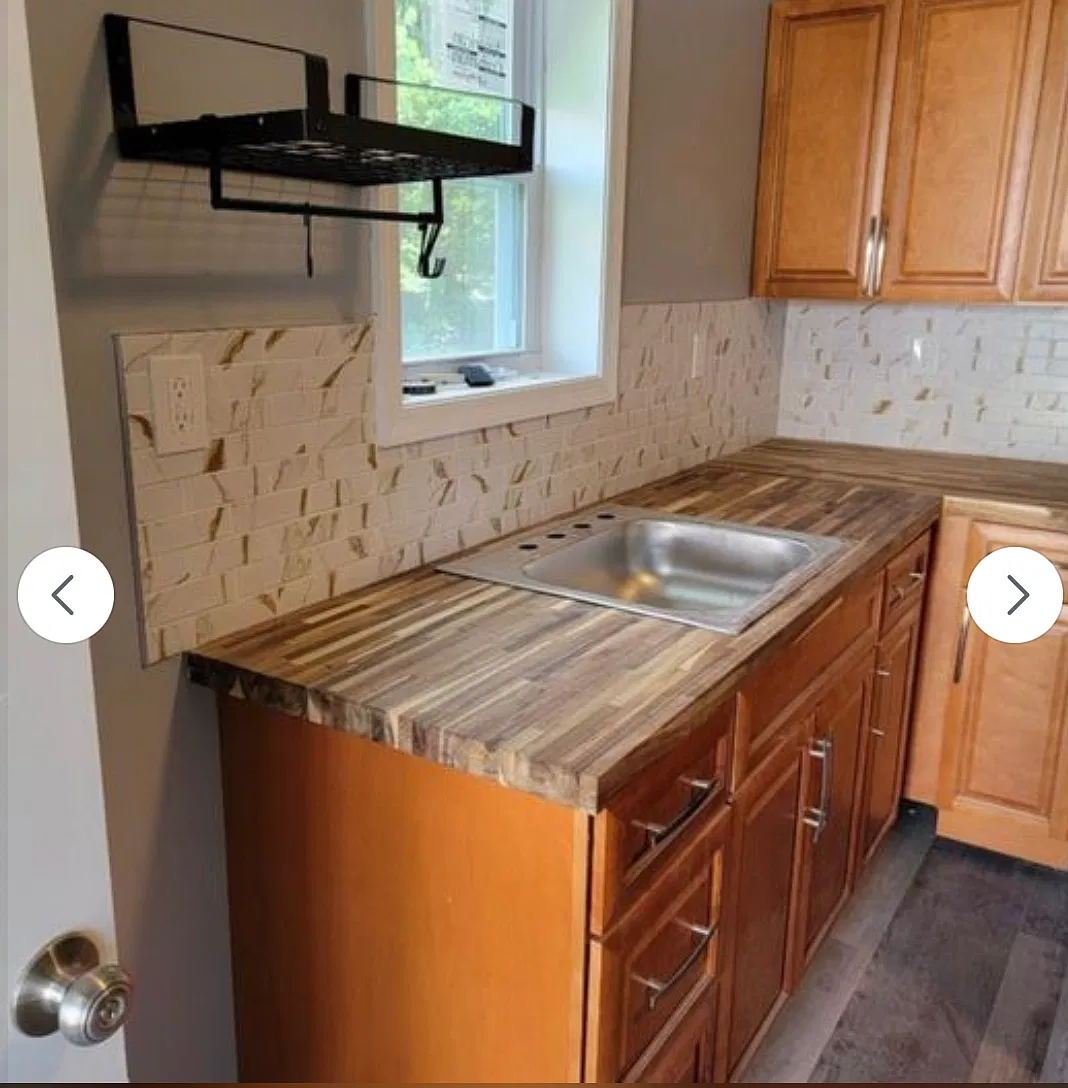 3 bed, 1.5 bath, 1100 sqft, $2,050 — Photo 3