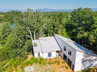 3744 N Powerhouse Rd, Morganton, NC 28655