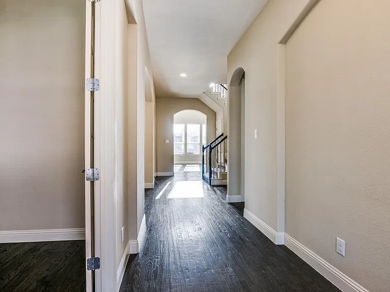 7592 Plowman Ln — Photo 12