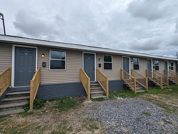4th image of 701 Eiseman Ave #1