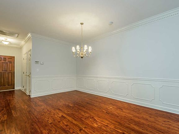5th image of 1452 Kenton Way