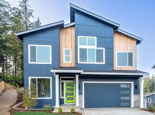 15319 SE Arrowhead Pl, Happy Valley, OR 97086