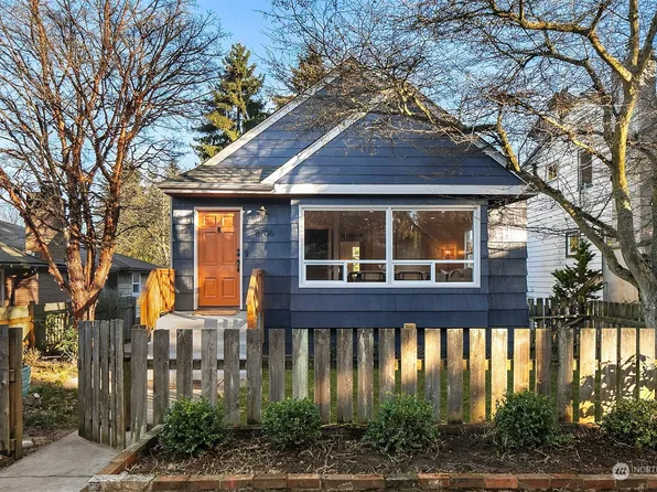 8706 19th Avenue NW, Seattle, WA 98117