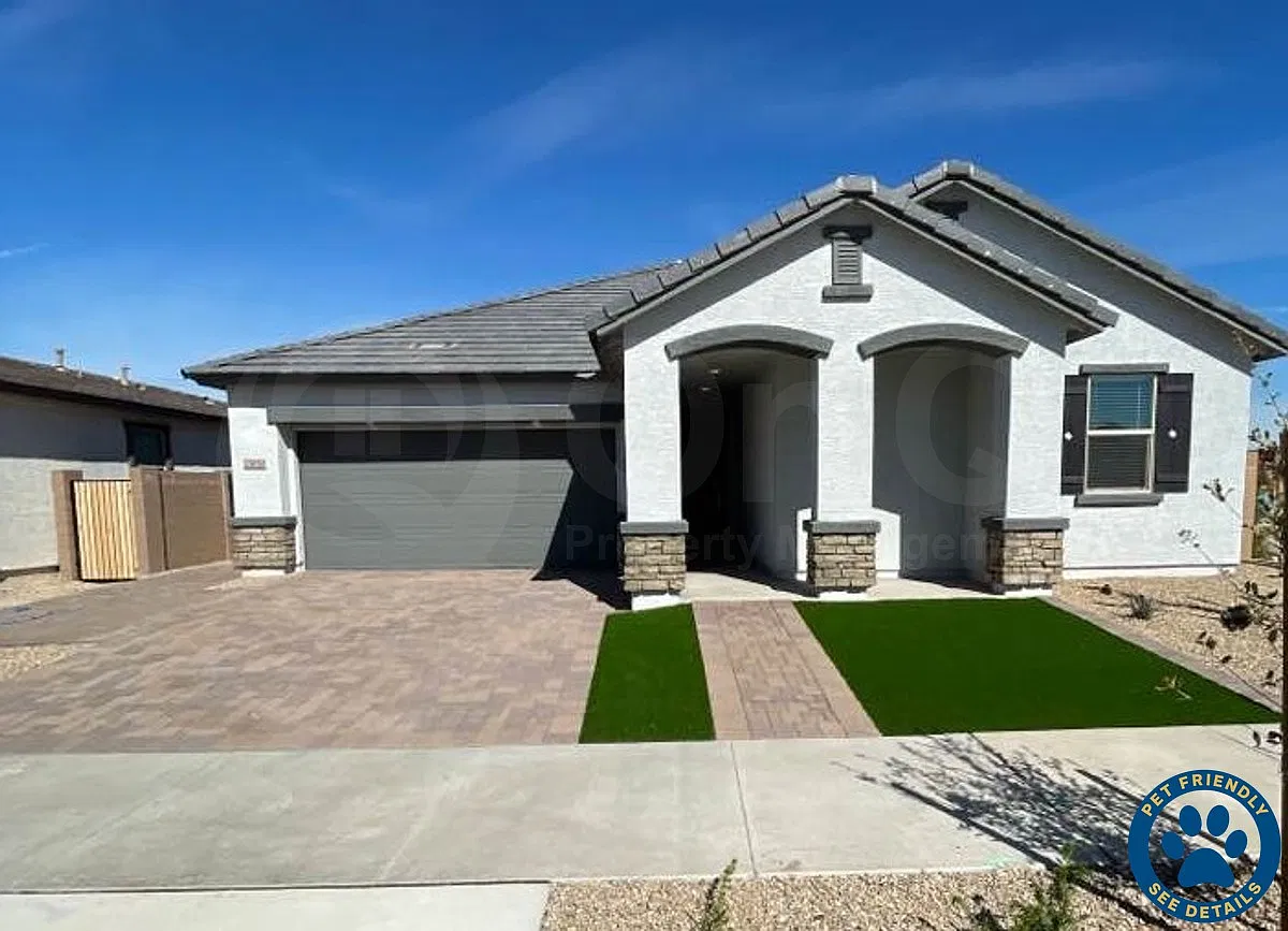 4 bed, 3.0 bath, 2319 sqft, $2,549 — Photo 1