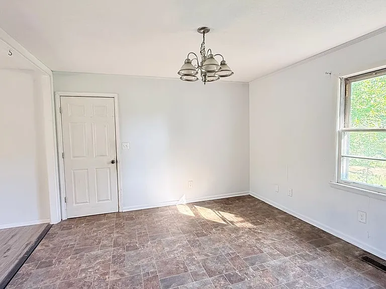 365 Stacy Rd — Photo 18