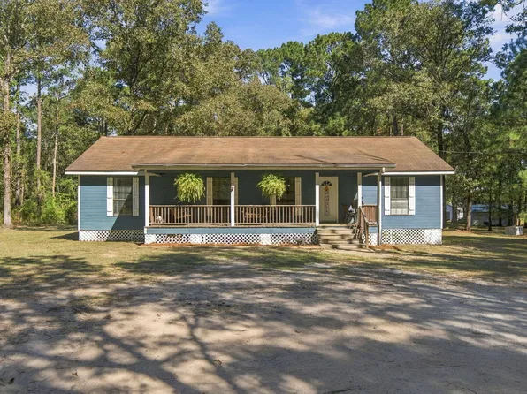 42 Carroll Lucas Rd, Sumrall, MS 39482