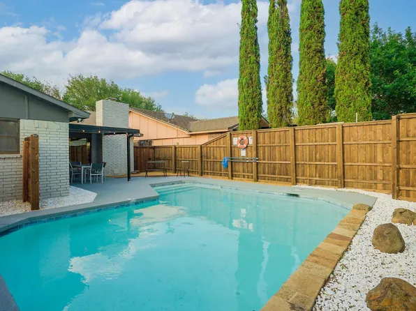 11622 Cotillion Dr, Dallas, TX 75228