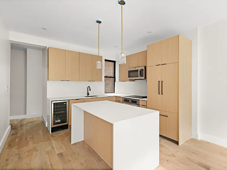 211 W 85th St #3E — Photo 8