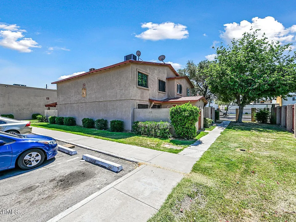 3959 W Palomino Rd