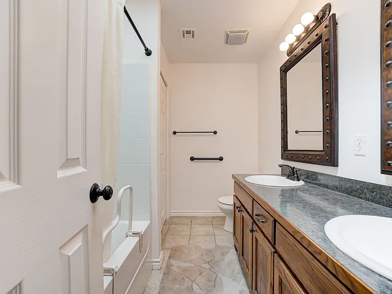 3727 Cedar Ridge Dr — Photo 23