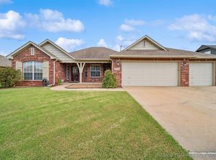 27524 E 113th St S, Coweta, OK 74429