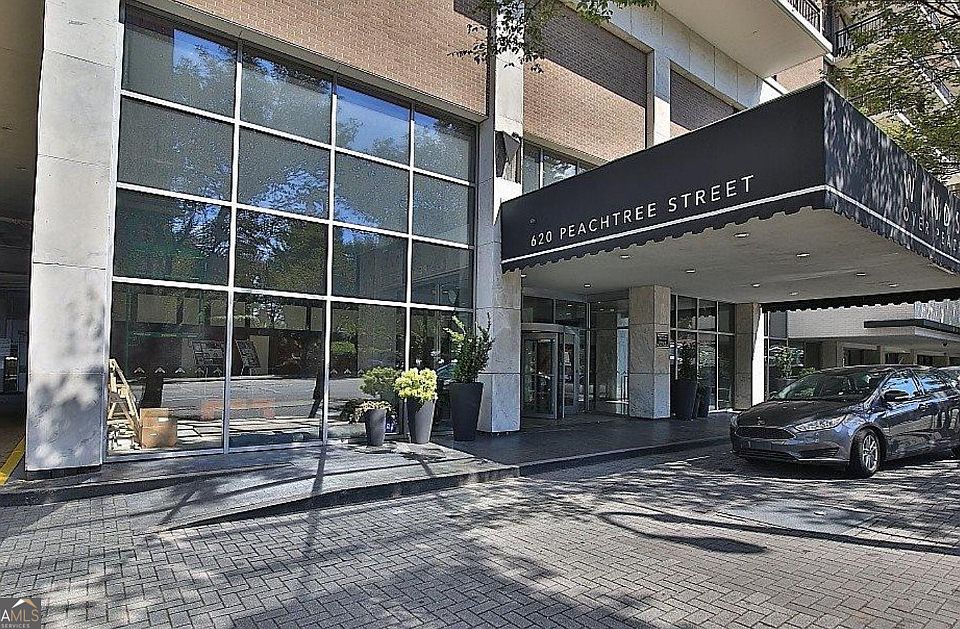 1st image of 620 Peachtree St NE APT 1211