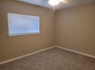6627 Barton Rock Rd, San Antonio, TX 78239