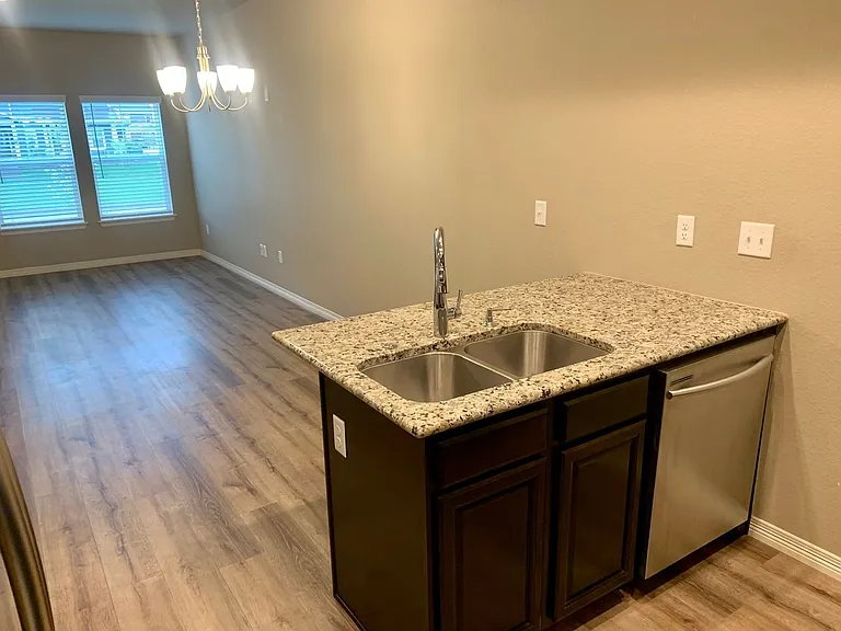 1687 Grand Ave #2 — Photo 12