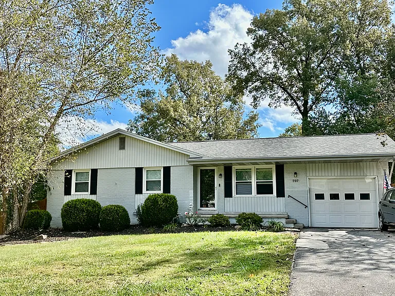 707 Saint Catherine Ct — Photo 24