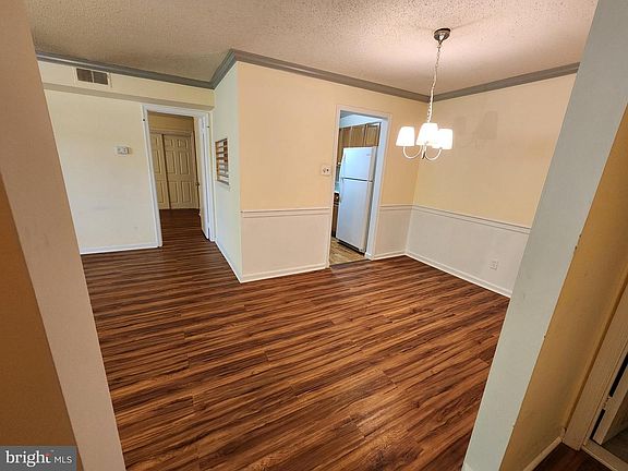 4th image of 107 Woodstream Dr #107