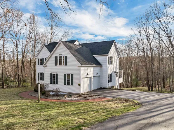 14 Whittier Drive, Bow, NH 03304