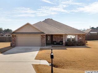 19406 Grassy Meadow Ln, Athens, AL 35613