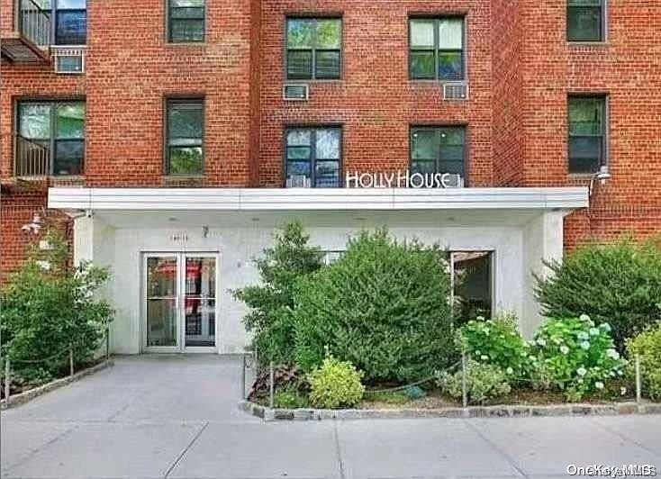 1st image of 14015 Holly Avenue #1G