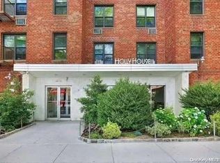 14015 Holly Ave APT 1G, Flushing, NY 11355