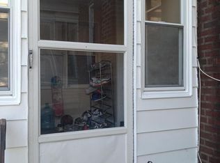 150 Laurel Rd, Sharon Hill, PA 19079