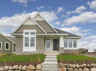 11339 Wildflower Dr N, Lake Elmo, MN 55042