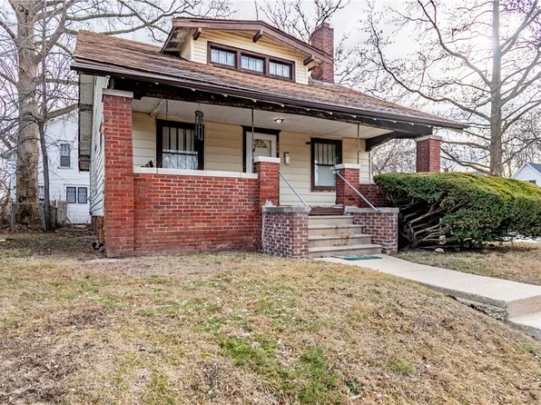 396 S McClellan Ave, Decatur, IL 62522