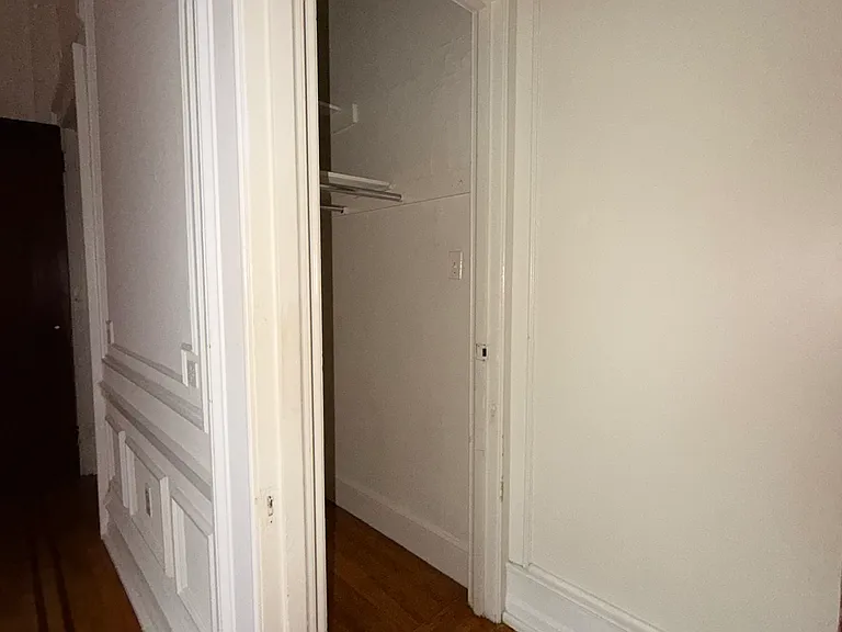2035 Walnut St #2F — Photo 8