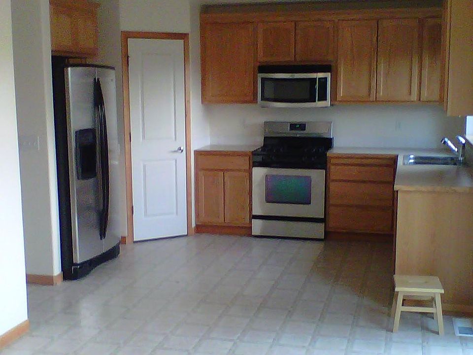 2nd image of 514 205th St SW #B
