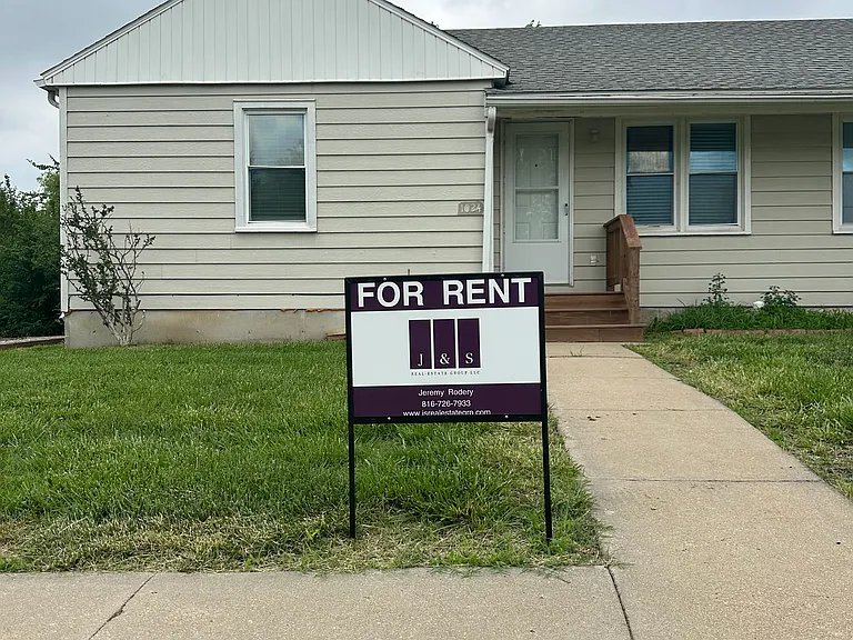 1024 Ash St #1024 — Photo 1