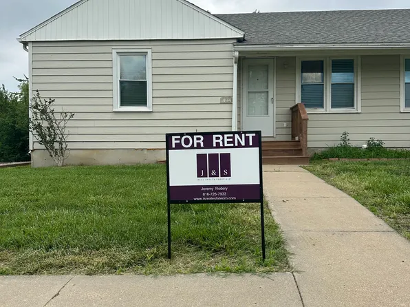 1024 Ash St #1024, Lyndon, KS 66451