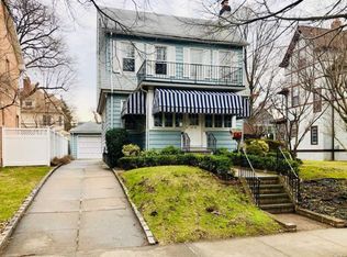 3339 158th St, Flushing, NY 11358