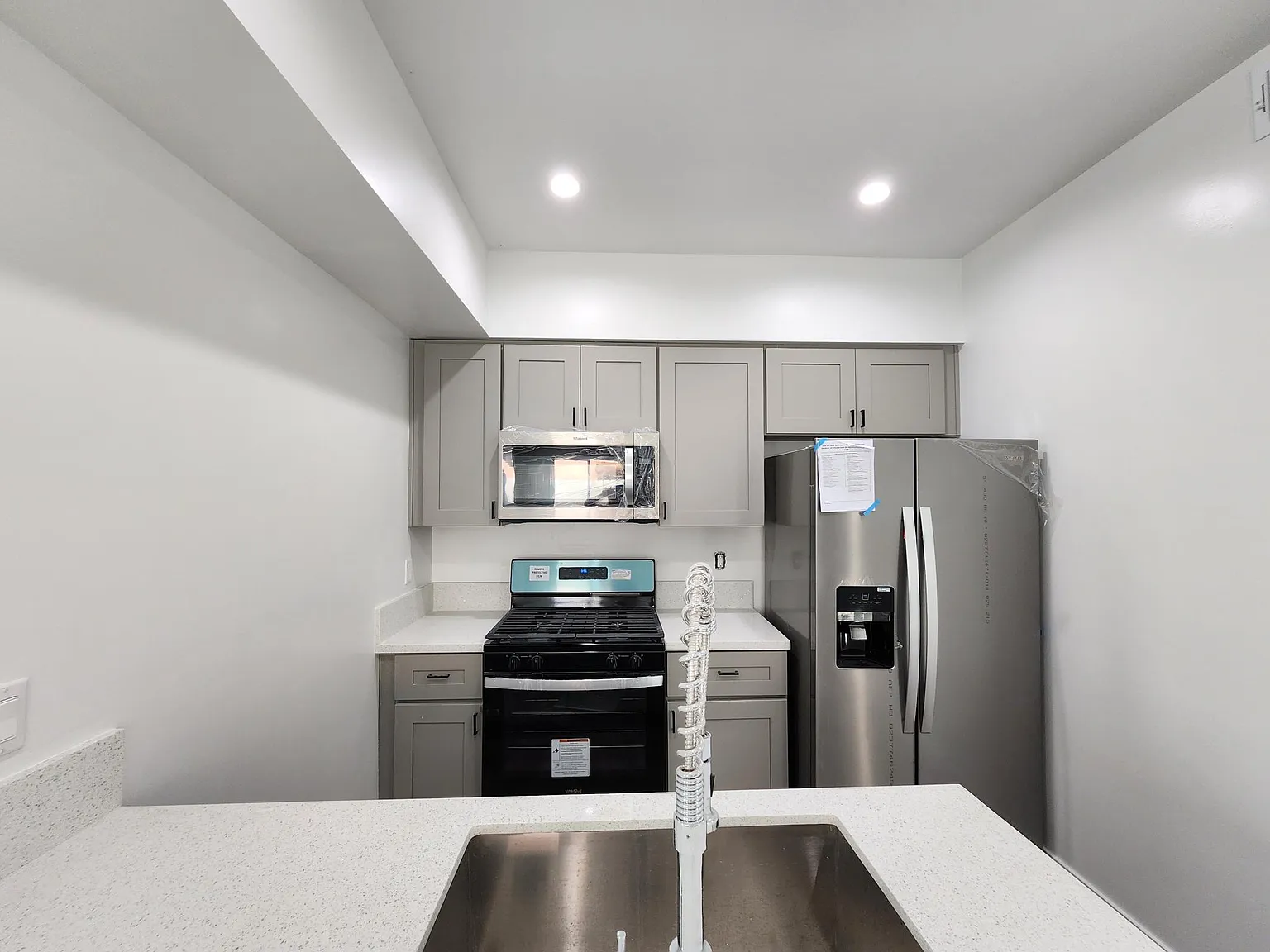 6515--6513 Florence Place Bell Gardens Cir — Photo 3