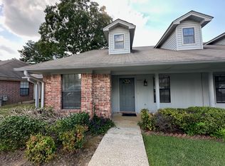 6221 Summerhill Pl, Texarkana, TX 75503