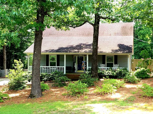 255 Country Canyon Dr, Rockingham, NC 28379