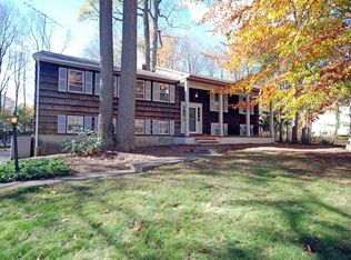 3 Beaver Dam Rd, Randolph, NJ 07869