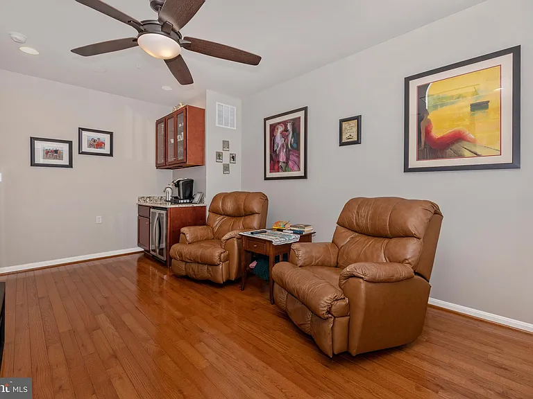 619 Blandwood Rd — Photo 32