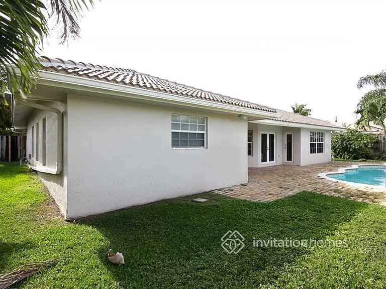 15341 SW 139th St — Photo 17