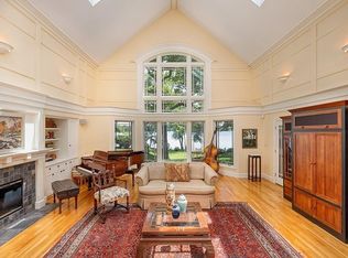 120 Locksley Rd, Lynnfield, MA 01940