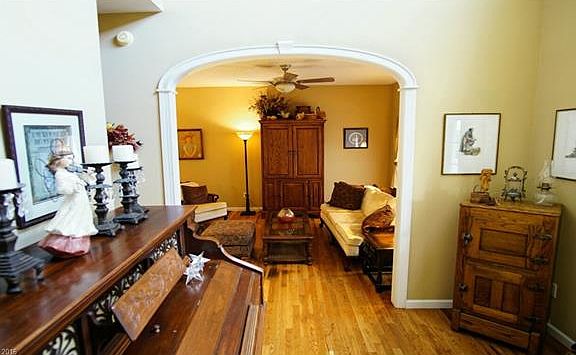 5th image of 134 Douglas Dr