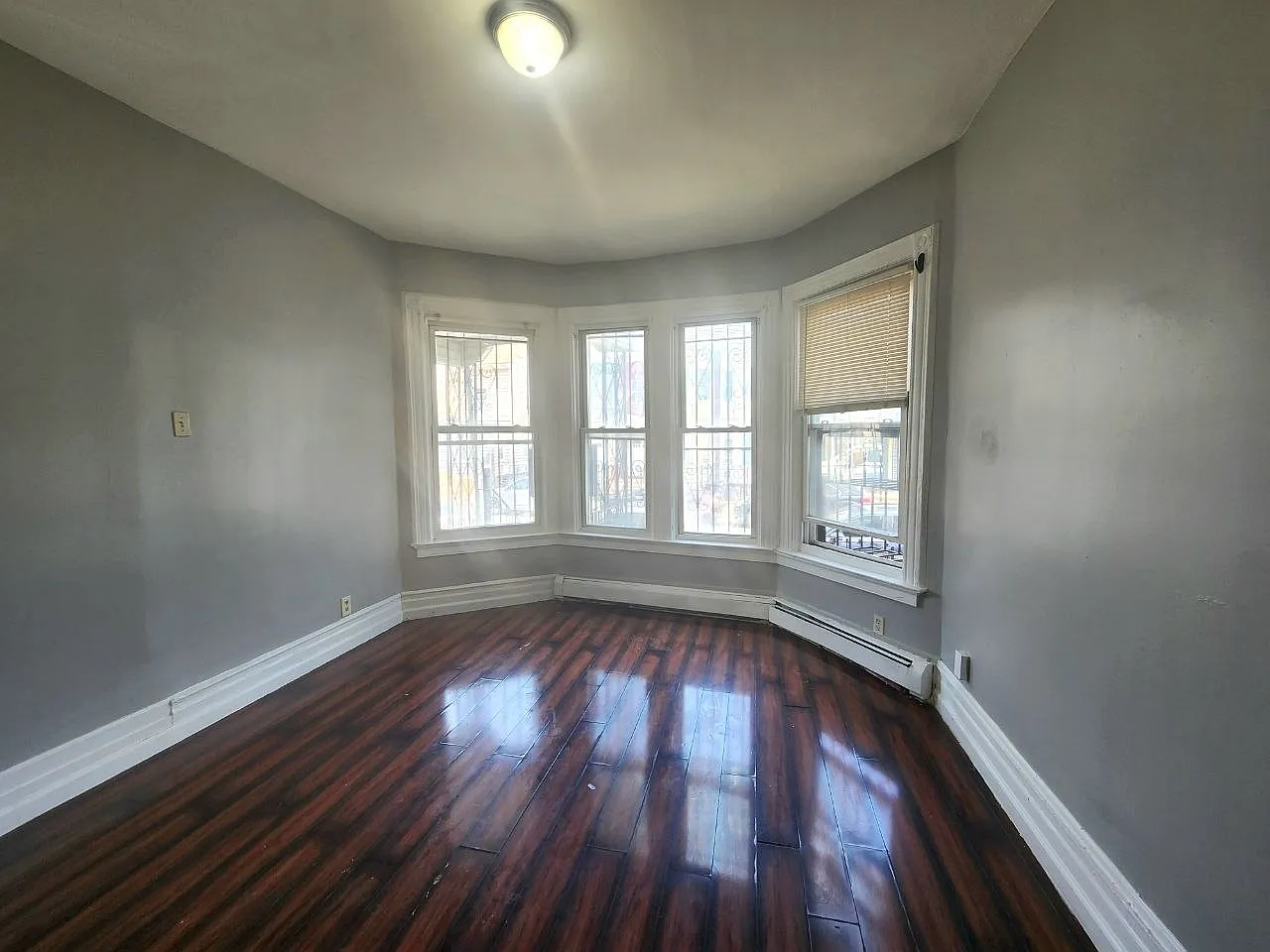 2 bed, 850 sqft, $1,850 — Photo 3