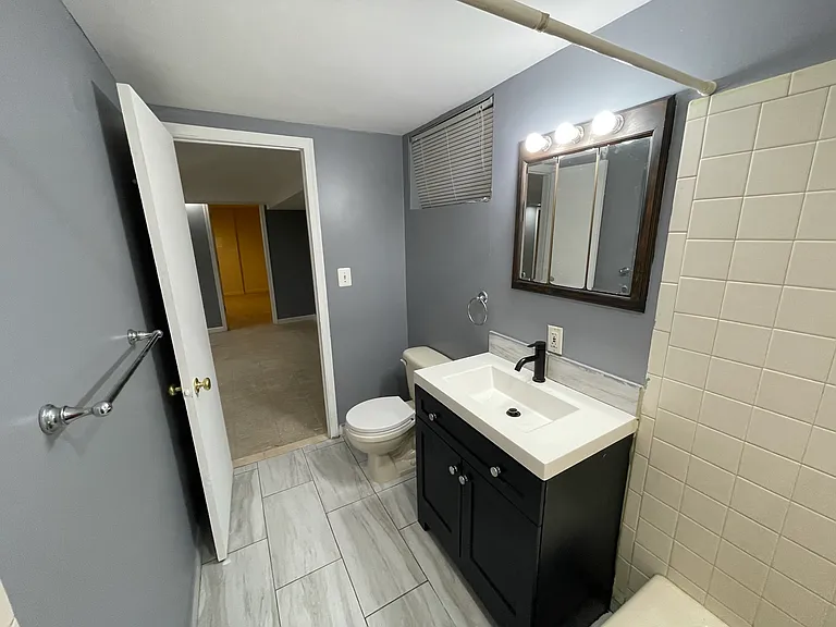 216 Carnation Ct #BASEMENT — Photo 23