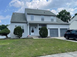 202 Salem St, Egg Harbor Township, NJ 08234